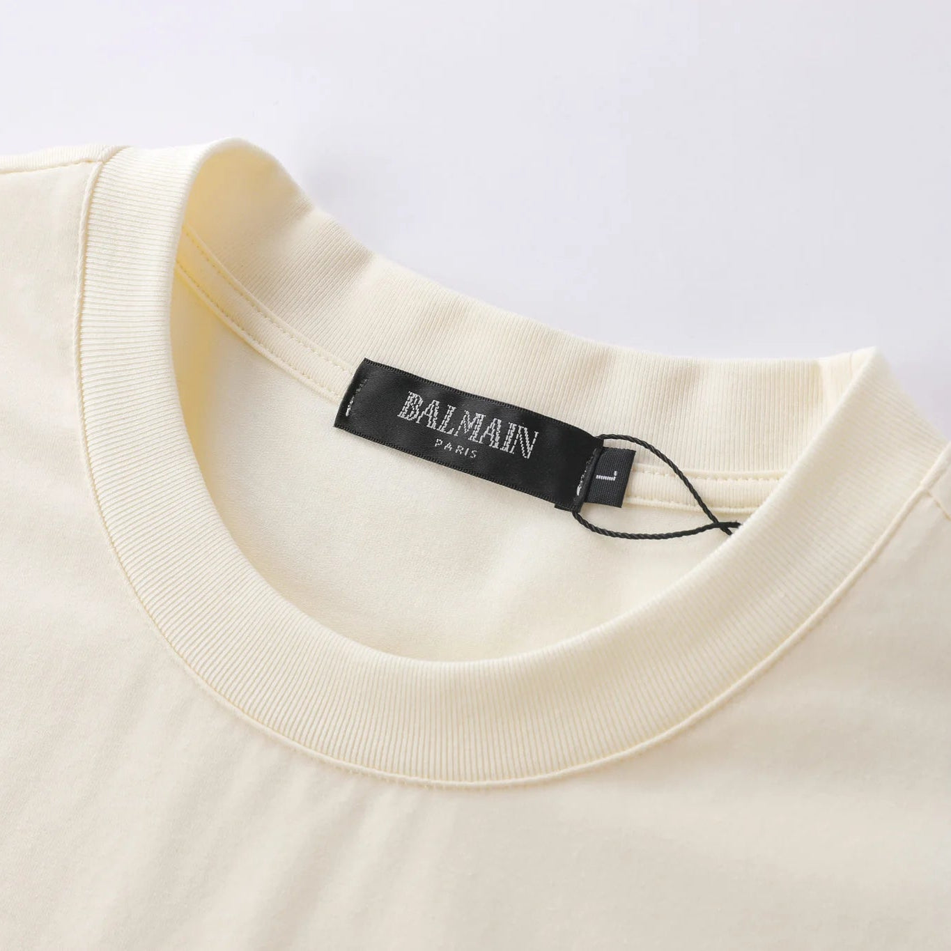 Balmain Paris con Logotipo "Medallion"