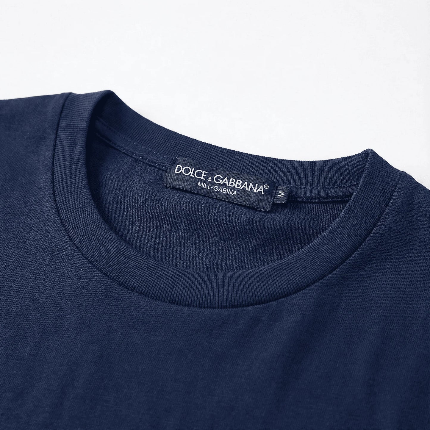 D&G "Luxury Essential"