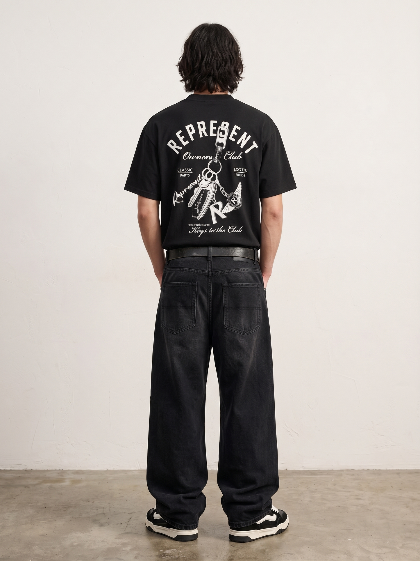 Represent Owners’ Club "Keyline" Tee